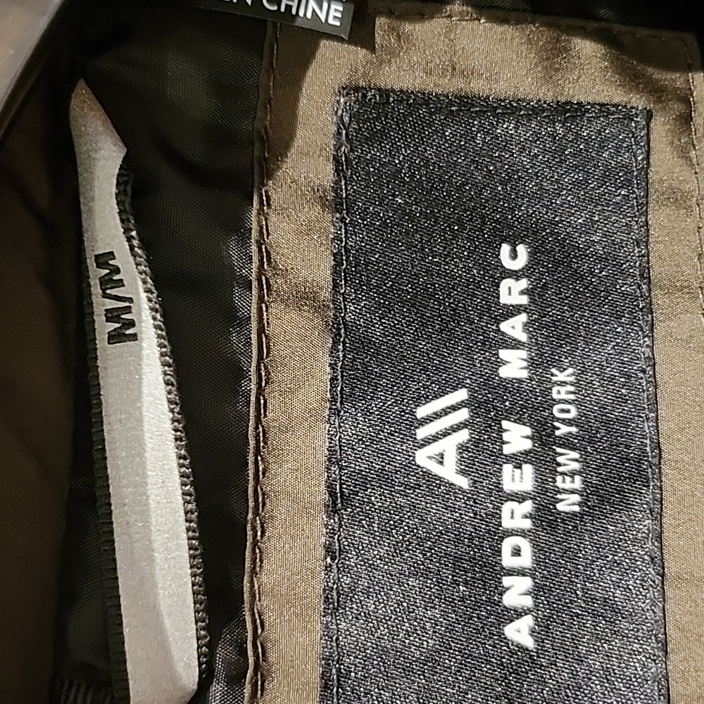 Andrew Marc Puffer snap closure jacket - Picture 2 of 4